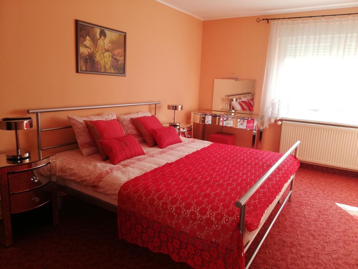 Luxury Brasov Appartement Buitenkant foto