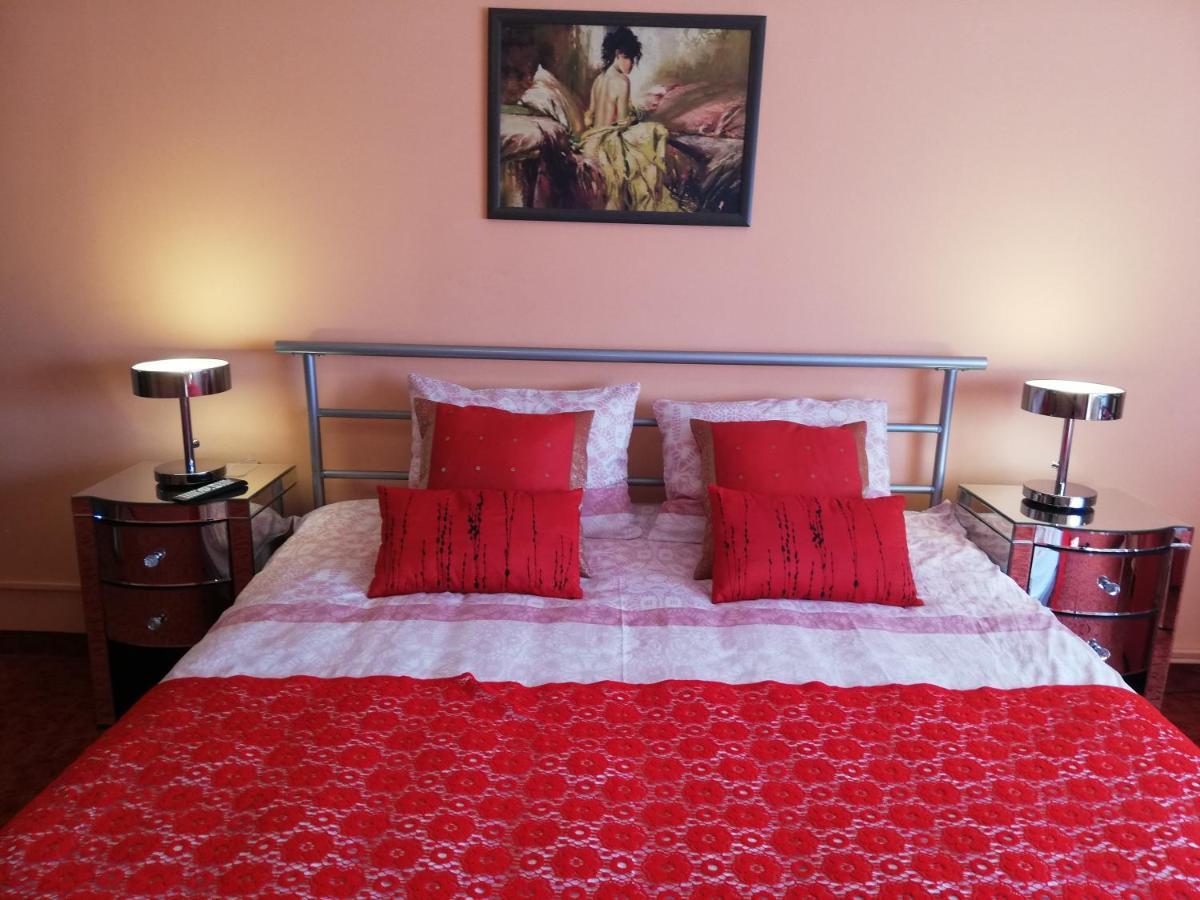 Luxury Brasov Appartement Buitenkant foto