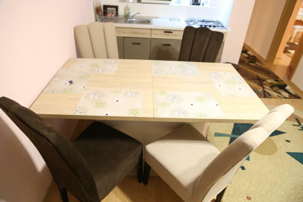 Luxury Brasov Appartement Buitenkant foto