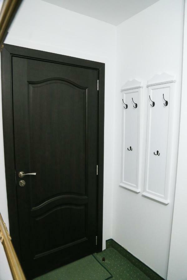 Luxury Brasov Appartement Buitenkant foto
