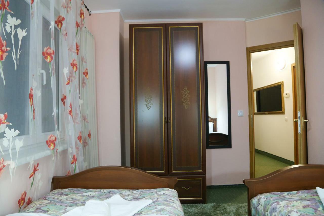 Luxury Brasov Appartement Buitenkant foto