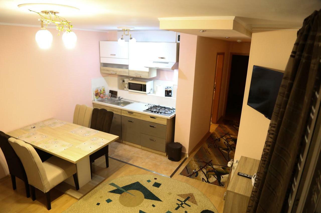 Luxury Brasov Appartement Buitenkant foto