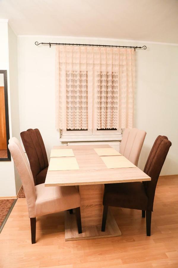 Luxury Brasov Appartement Buitenkant foto