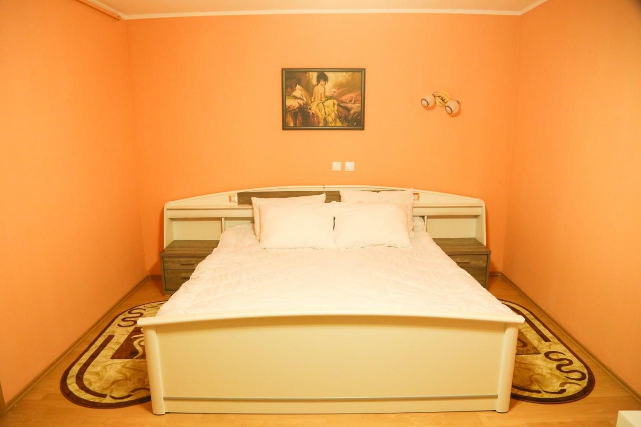 Luxury Brasov Appartement Buitenkant foto