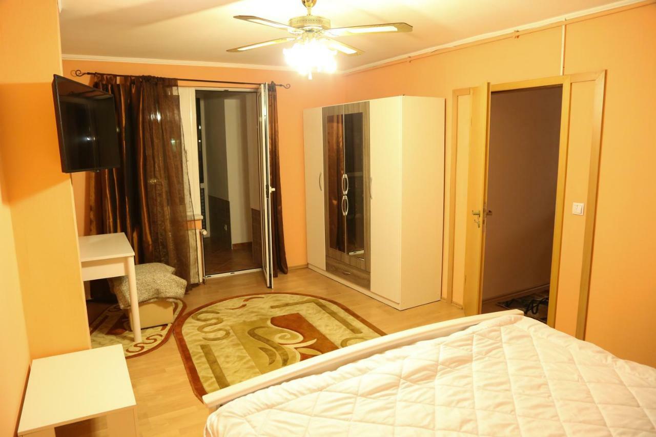 Luxury Brasov Appartement Buitenkant foto