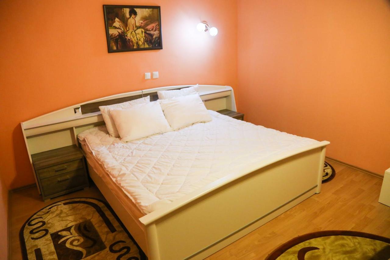 Luxury Brasov Appartement Buitenkant foto
