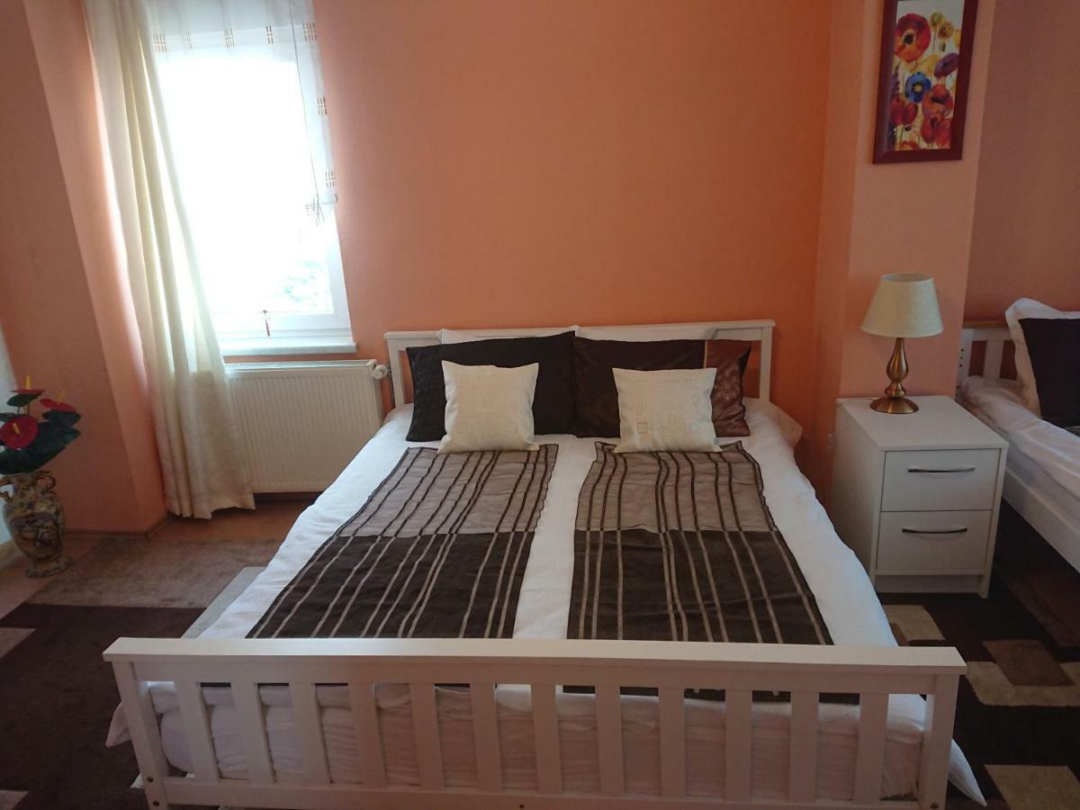 Luxury Brasov Appartement Buitenkant foto