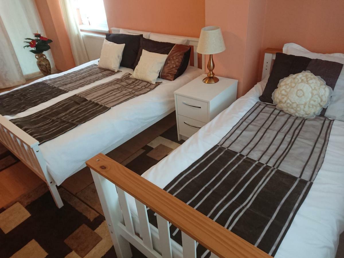Luxury Brasov Appartement Buitenkant foto